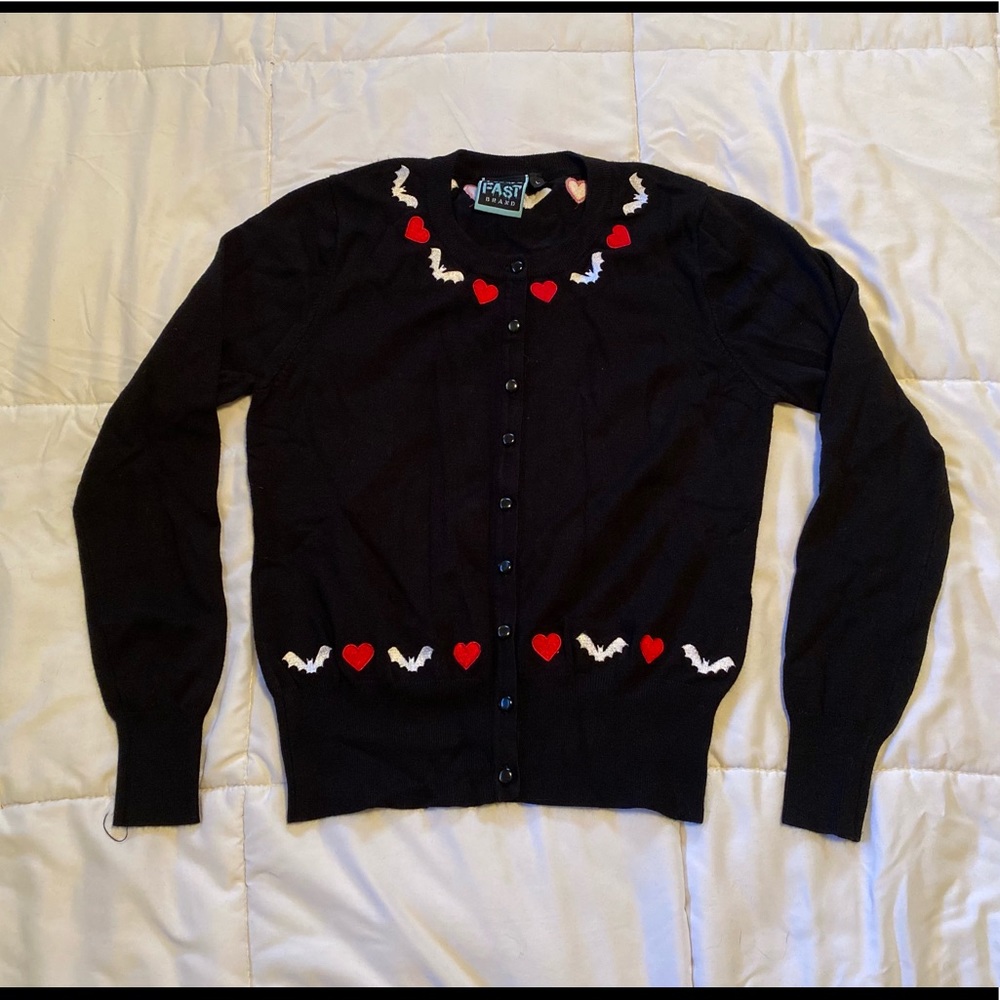 Too Fast Clothing Pinup Embroidered Black Bat Heart Cardigan Sweater L
